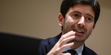 Speranza: "88.19% almeno con una dose. Vaccinerò i miei figli"