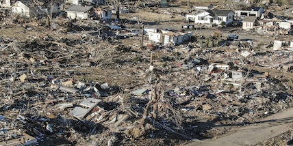 Stati Uniti, tornado in Kentucky: 74 morti e oltre 100 dispersi
