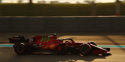 F1, Shwartzman con Ferrari ai test di Abu Dhabi: "Spero di avere altre chance in futuro"