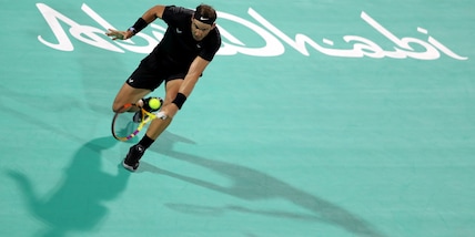 Abu Dhabi, Nadal cade ancora: vince Shapovalov