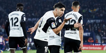 Liga: il Valencia vince il derby in rimonta, sconfitto il Levante