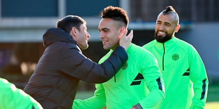 Zanetti: "Lautaro è felice all'Inter, Julian Alvarez non verrà"