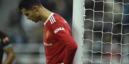 Neville, duro attacco a Ronaldo: "Sei un campione, non scappare"