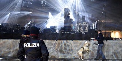 Covid, Omicron fa paura: il piano del Viminale per Capodanno