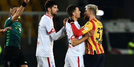 Lecce-Vicenza, torna il sereno tra Majer e Meggiorini: "Mi ha chiesto scusa"