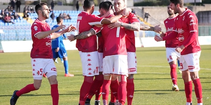 Serie C, Bari sempre più al comando. Zeman e Catania al tappeto