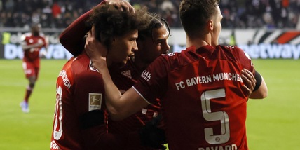 Bundesliga, il Bayern batte l'Eintracht. Ok il Friburgo: segna Grifo