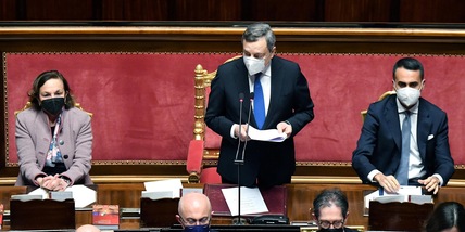 Draghi agli italiani in Ucraina: "Lasciate il paese quando non c'è coprifuoco"