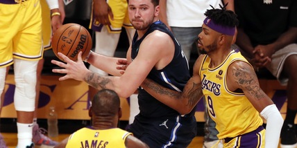 Nba, Dallas si affida a Doncic e batte i Lakers. Gallinari e Curry ko