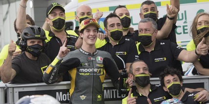 Moto2, Vietti vince in Qatar davanti a Canet. Arbolino 5°