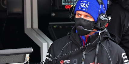 F1: materiali consegnati in ritardo, Haas in pista nei test in Bahrain da giovedì pomeriggio