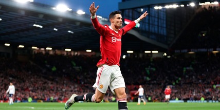 Ronaldo, festa social per gli 807 gol: "Orgoglioso di aver superato un'altra sfida"