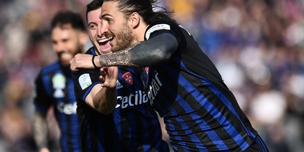 Serie B, Cremonese che tonfo: 3-0 a Pisa. Toscani in vetta