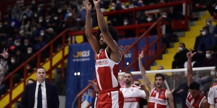 Serie A, Varese è inarrestabile: battuta Napoli al PalaBarbuto