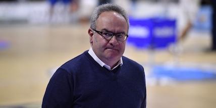 Napoli, finisce l'avventura di coach Sacripanti: ufficiale l'esonero