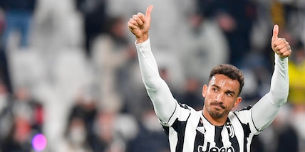 Mundo Deportivo: "Juve, Barcellona su Danilo. Scambio con Dest?"