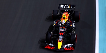 F1, Gp Arabia Saudita: Perez in pole position davanti a Leclerc. Sainz terzo