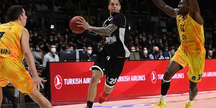 Eurocup, la Virtus Bologna batte Gran Canaria: Hackett sugli scudi