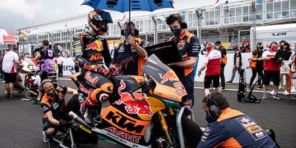 MotoGp, i piloti sui ritardi: "Speriamo domani arrivino i pacchetti"