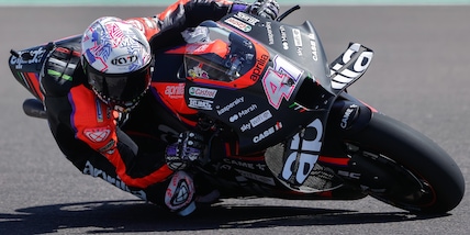 MotoGp, Gp Argentina: Aleix Espargaro comanda il warm-up, sesto Bagnaia