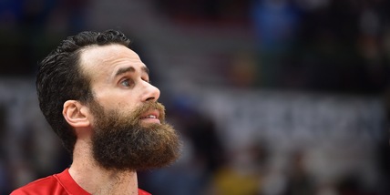 Olimpia Milano, è emergenza Covid: 4 positivi più Datome operato