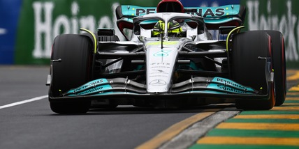 F1, Hamilton quinto nelle qualifiche in Australia: "Ma non si vedono miglioramenti"