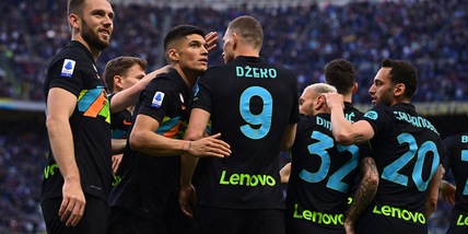 L'Inter non sbaglia: 2-0 al Verona, Inzaghi a -1 dalla vetta