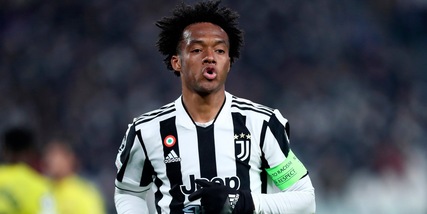Juve, scatta Cuadrado ma si tratta: biennale con spalmatura