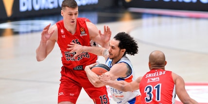 Eurolega, Milano ko in gara 1 playoff: l'Anadolu Efes vince 64-48
