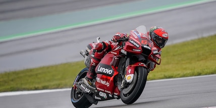 MotoGp, Bagnaia comanda anche le FP4 a Jerez davanti a Quartararo