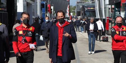 Ferrari, Elkann: "Tutti agiscono da squadra, sono orgoglioso"