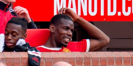 Il 'Mirror': "Pogba lascia il gruppo WhatsApp dello United"