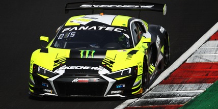 GT World Challenge, gara-1 Brands Hatch: Valentino Rossi chiude tredicesimo
