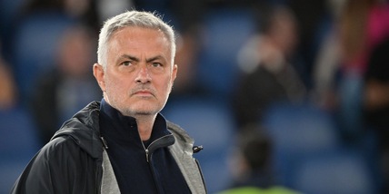 Roma, Mourinho: "Gara brutta, anche per colpa dell'arbitro"