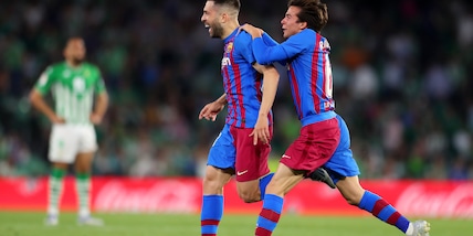 Jordi Alba al 94' fa gioire il Barcellona: 2-1 al Betis Siviglia