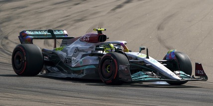 F1, Hamilton: "Qualifiche migliori rispetto alle ultime, continuiamo così"