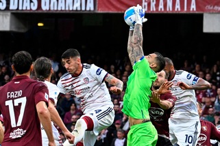 Salernitana-Cagliari 1-1: Altare risponde a Verdi al 99', giochi aperti per la salvezza