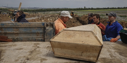Ucraina, denuncia shock: "Russi buttano cadaveri nel supermercato"