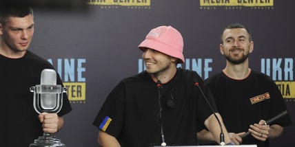 Ucraina: raccolti 370mila dollari col cappello dei Kalush Orchestra