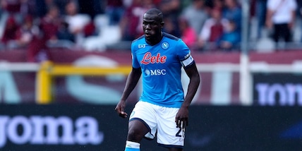 Juve, Koulibaly è il sogno proibito di Allegri. Ma con De Laurentiis...