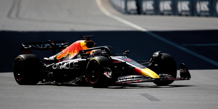 F1, Gp Azerbaijan: Verstappen precede Perez, doppio ritiro Ferrari