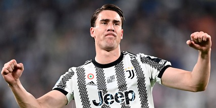 Vlahovic: "Mi identifico nel dna della Juve. Mi piace la pressione"