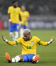 Rodrygo shock: «Neymar mi ha detto che dopo il Mondiale lascerà il Brasile»