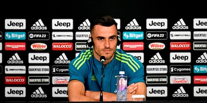 Juve, Kostic: "Ho fatto di tutto per venire qui. Felice di trovare Vlahovic"