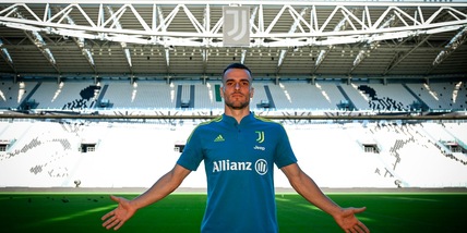 Juve, il personaggio Kostic: la moda è la… moka