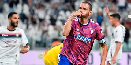 Juve, Bonucci e i dubbi sul Var: "Ero in gioco, lo dice il taglio dell'erba!"