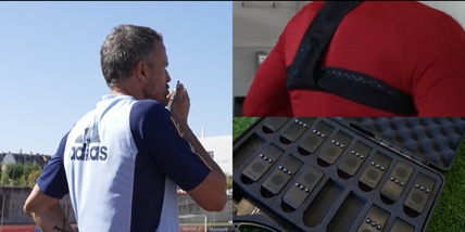 Spagna, la novità di Luis Enrique: walkie talkie sulla schiena dei calciatori