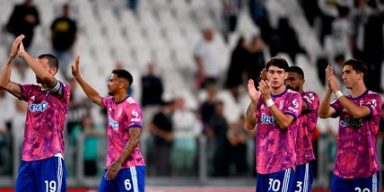 Juve in maglia rosa per sensibilizzare la ricerca contro il cancro