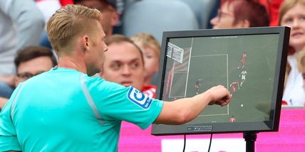 Telecamere dedicate, dialoghi in diretta e chiarezza: o il Var migliora o peggiora il calcio