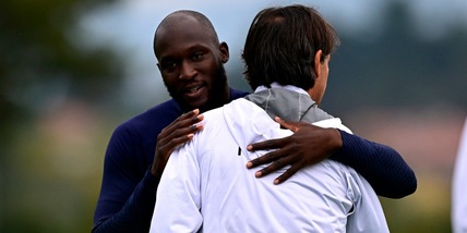 Inter, il ritorno di Lukaku: abbraccio a Inzaghi e primi test FOTO
